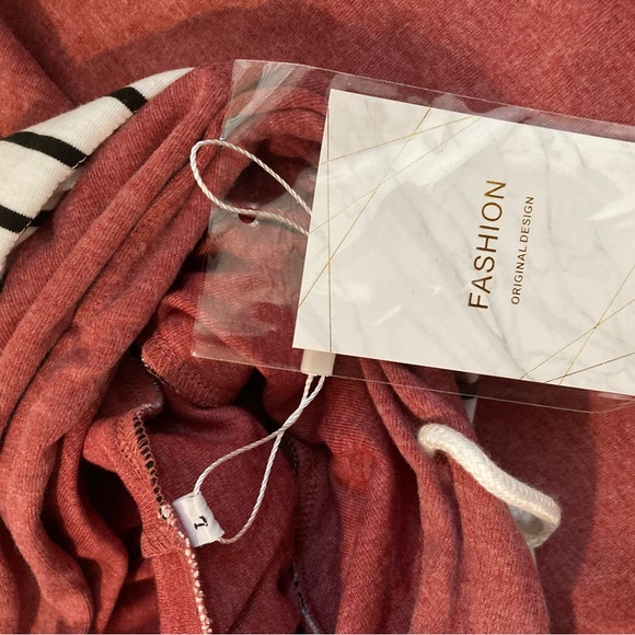 NWT fashion, original design pullover double hood, long sleeve size L - Picture 13 of 14